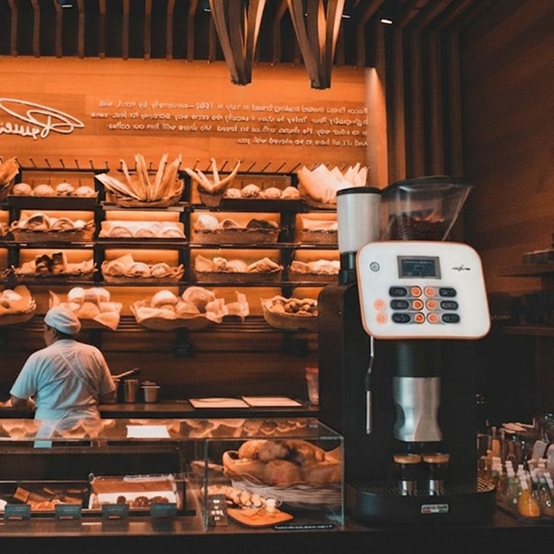 Cafe & Bakery